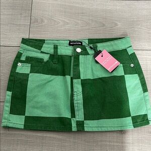 PrettyLittleThing Green Mini Skirt Wear NWT